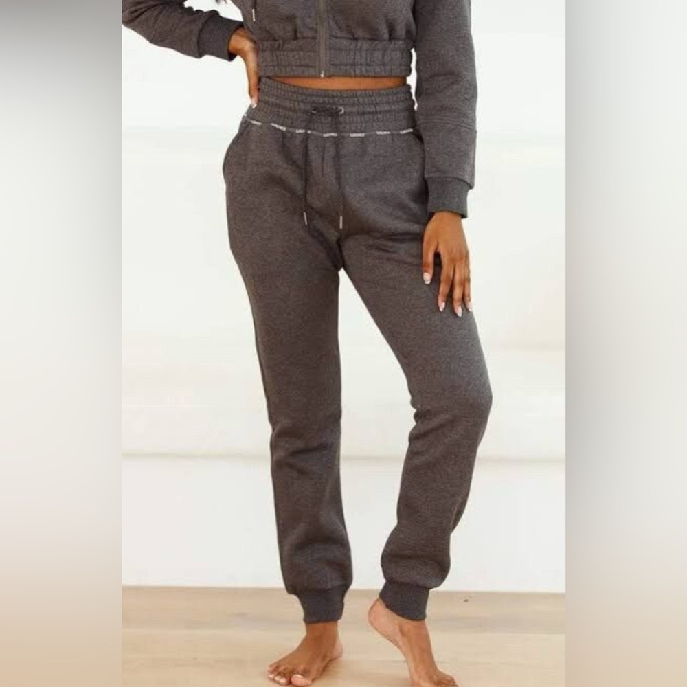 Lounge Apparel Women's Charcoal Gray Jogger & Sweater Set - Small/Medium